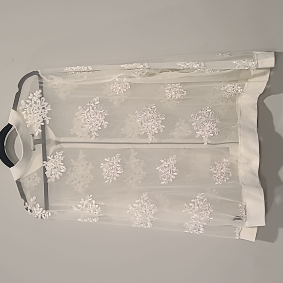 Torrid Ivory Lace Mesh Bomber Jacket, Sz 3 - Picture 4 of 4